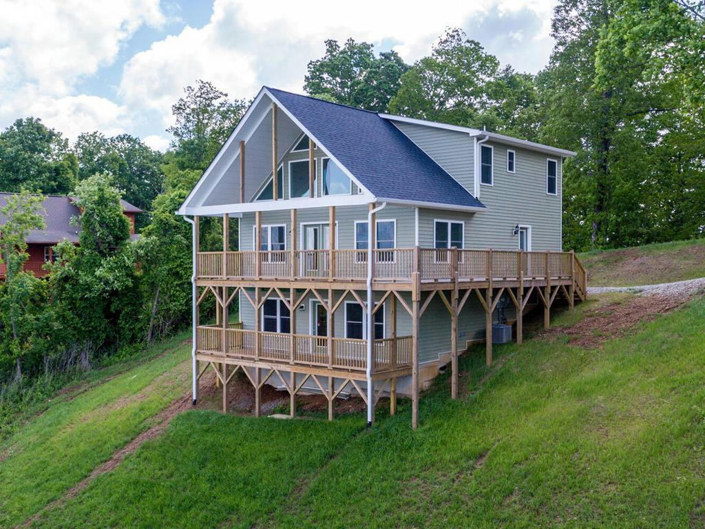 238 GRANT DR, BRASSTOWN, NC 28902, photo 1 of 56